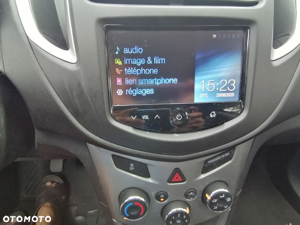 Chevrolet Trax 1.7 D LT - 31