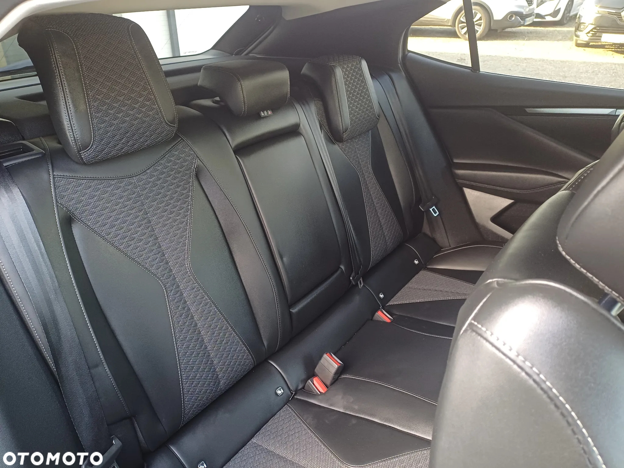 DS Automobiles DS 4 Crossback - 12