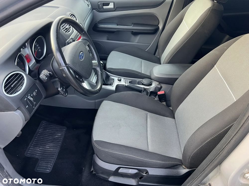 Ford Focus 1.6 Ti-VCT Trend - 12