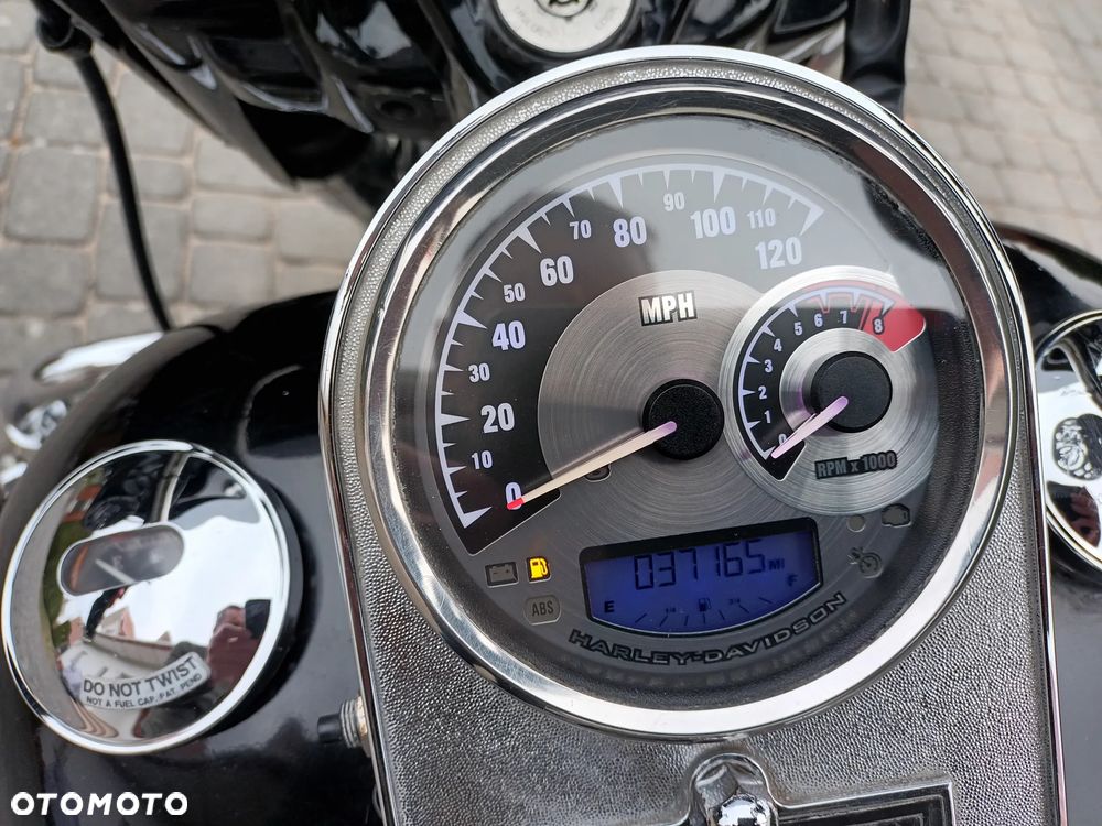 Harley-Davidson Touring Road King - 12