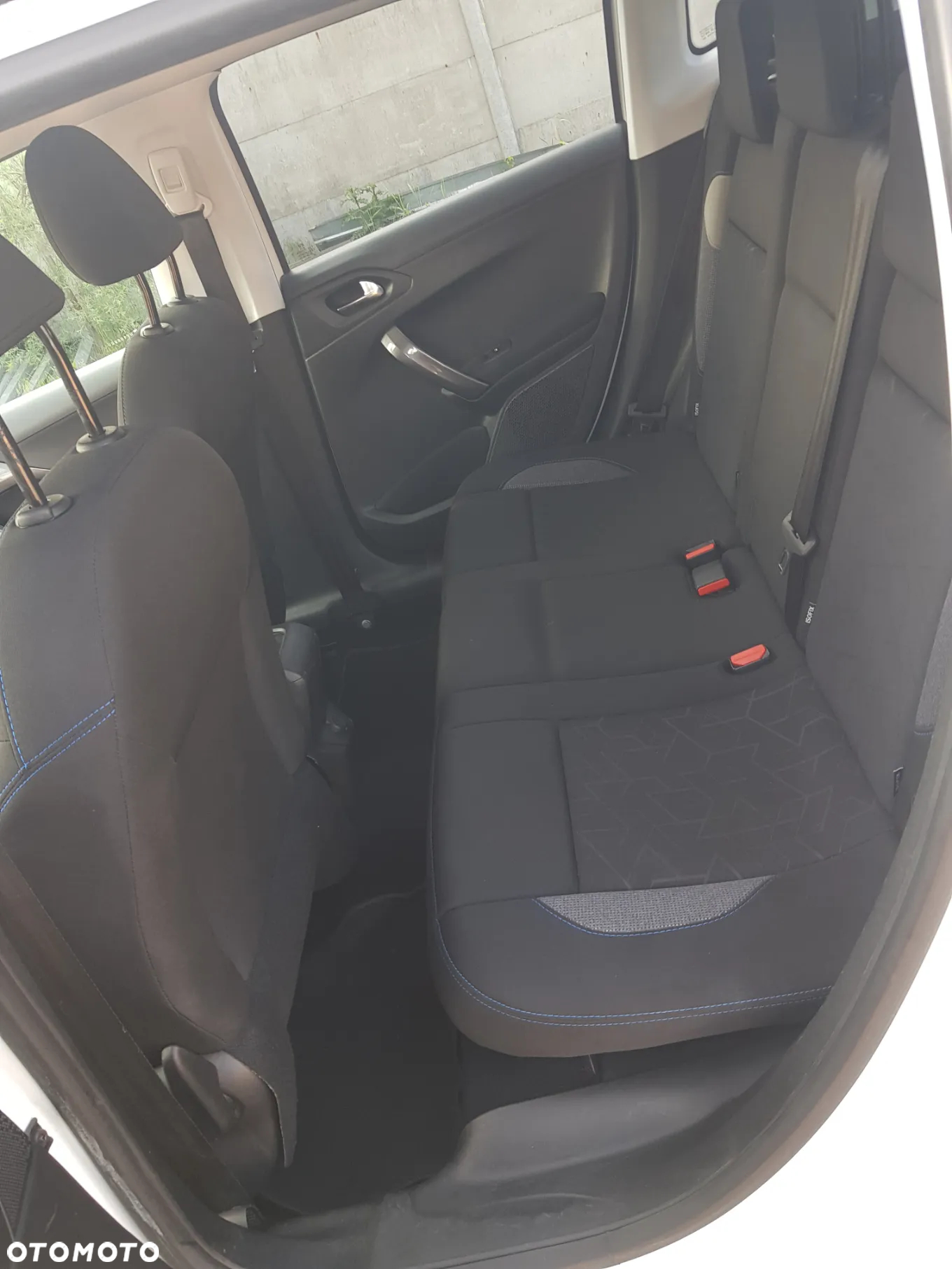 Peugeot 2008 - 14