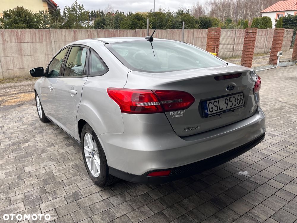 Ford Focus ver-2-0-trend - 9