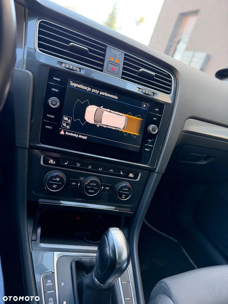 Volkswagen Golf 1.6 TDI SCR DSG Comfortline - 32