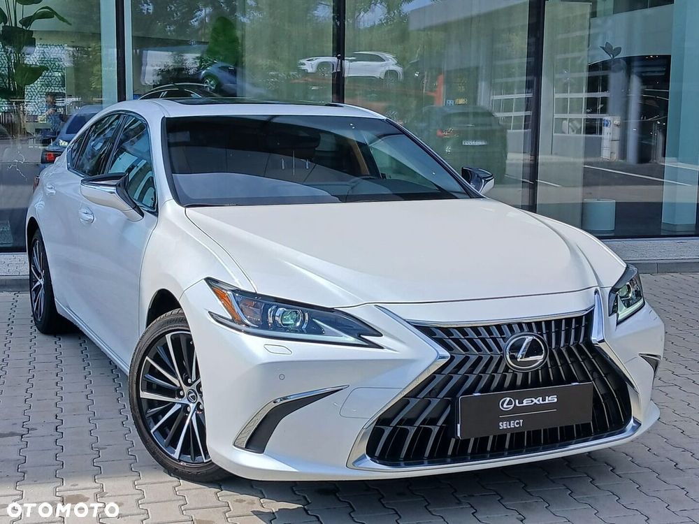 Lexus ES 300h Business Edition - 10
