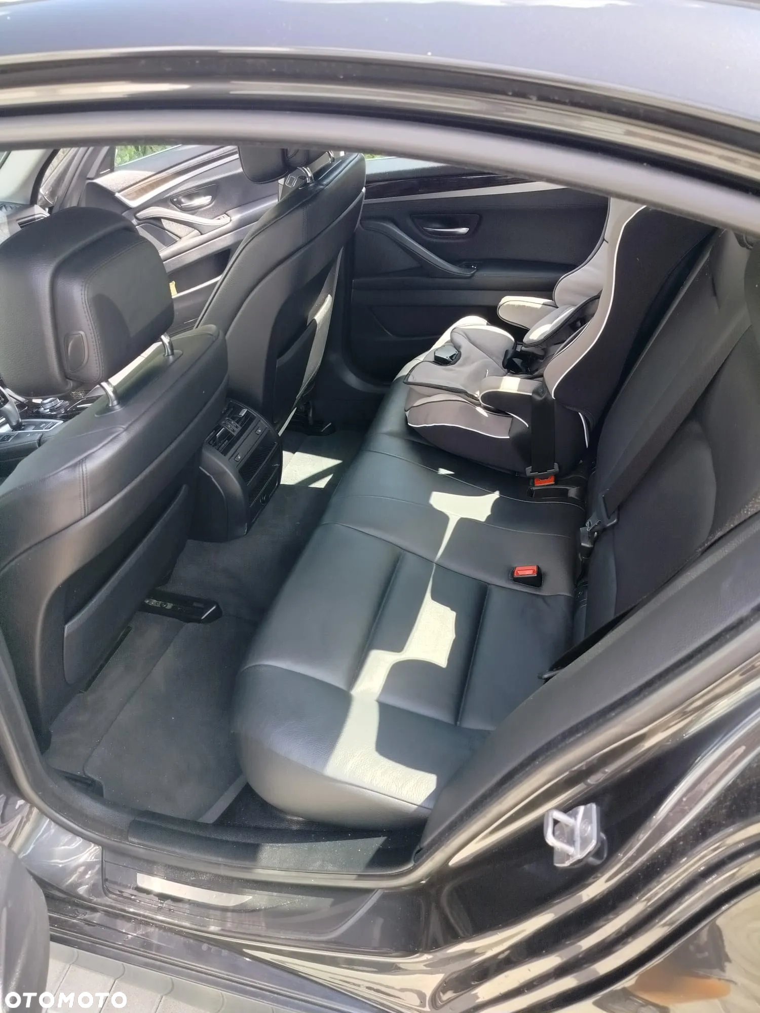 BMW Seria 5 535i xDrive - 7