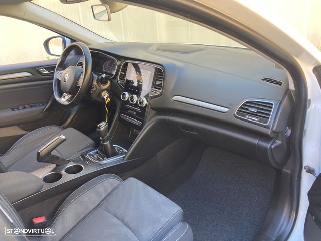 Renault Mégane Sport Tourer 1.5 Blue dCi Intens - 31