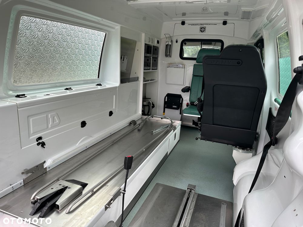 Volkswagen Transporter - 14