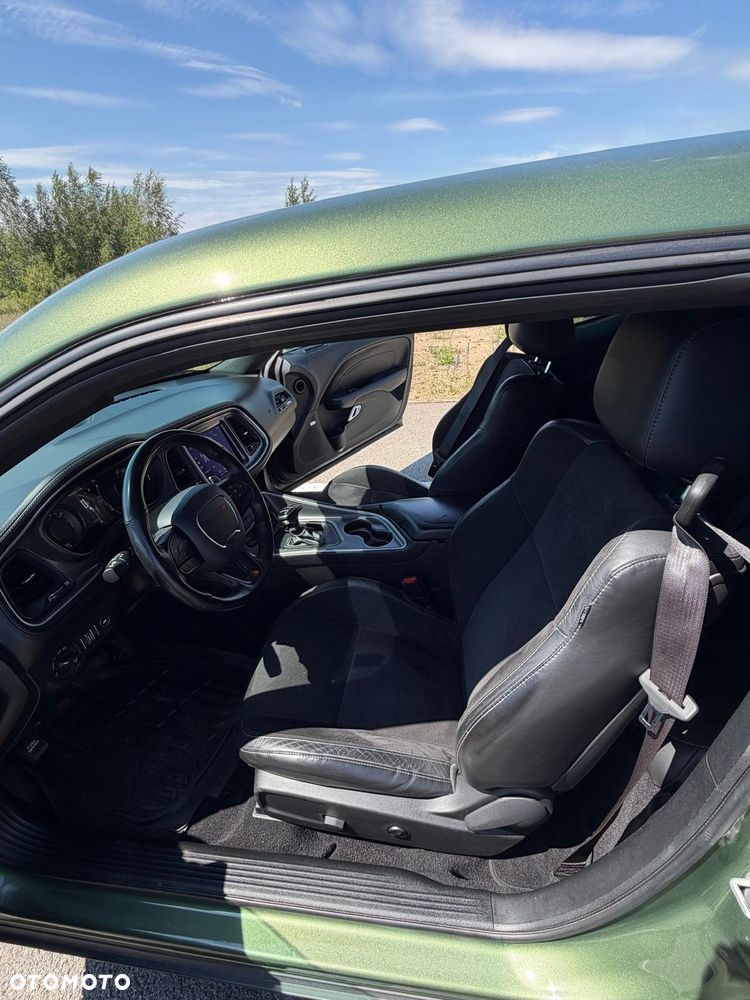 Dodge Challenger 5.7 R/T - 26