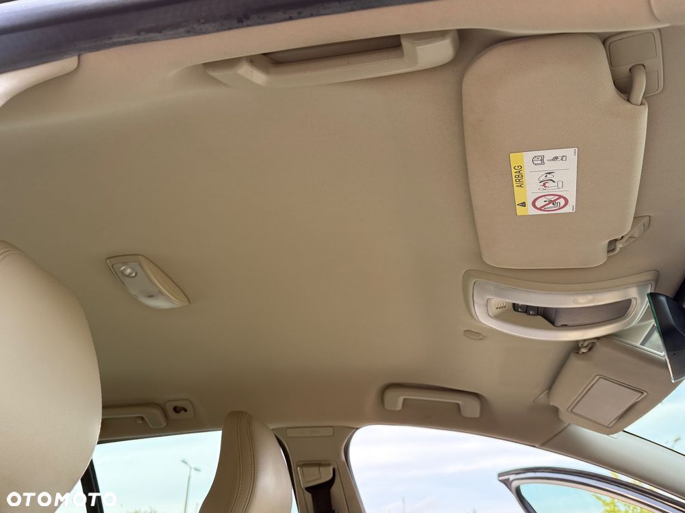 Volvo V60 Cross Country D4 AWD Summum - 16