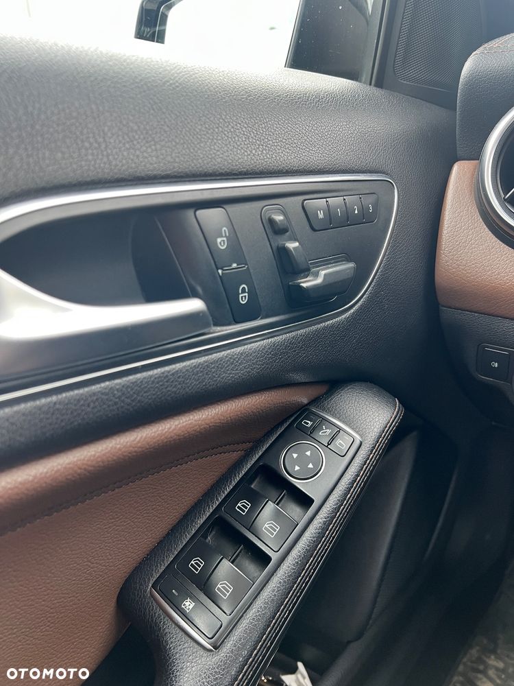 Mercedes-Benz Klasa A 200 CDI 7G-DCT AMG Line - 11