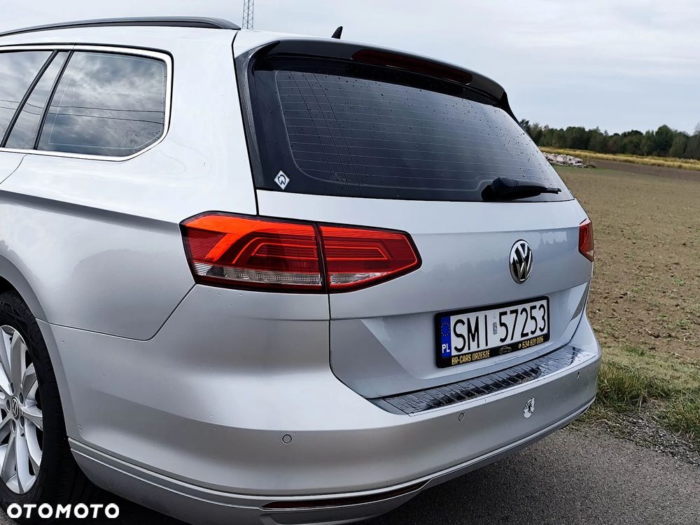Volkswagen Passat 2.0 TDI (BlueMotion Technology) Comfortline - 20
