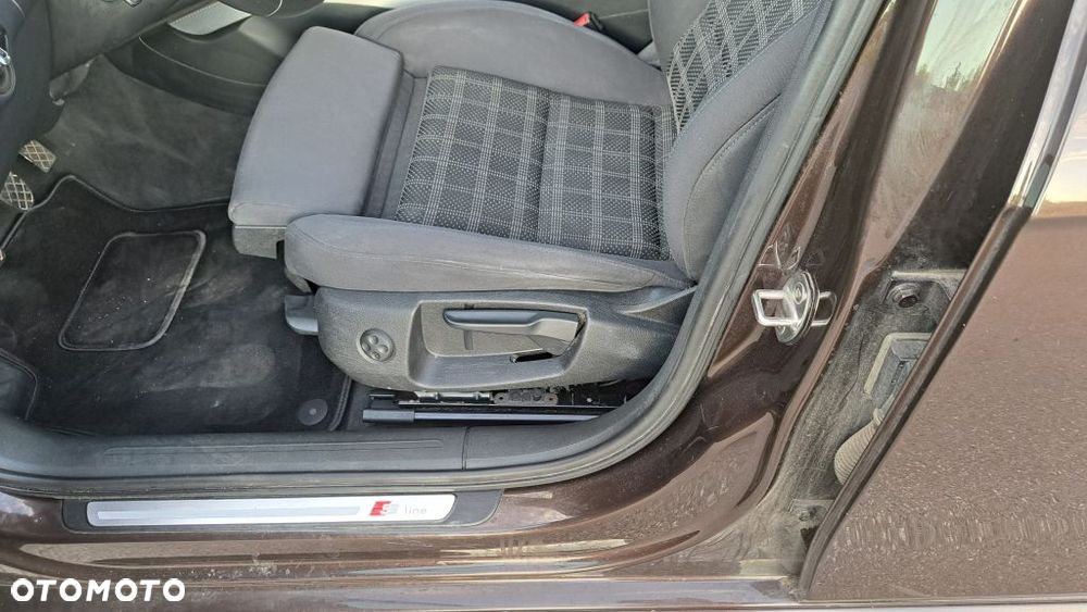 Audi A4 Avant 2.0 TDI - 9