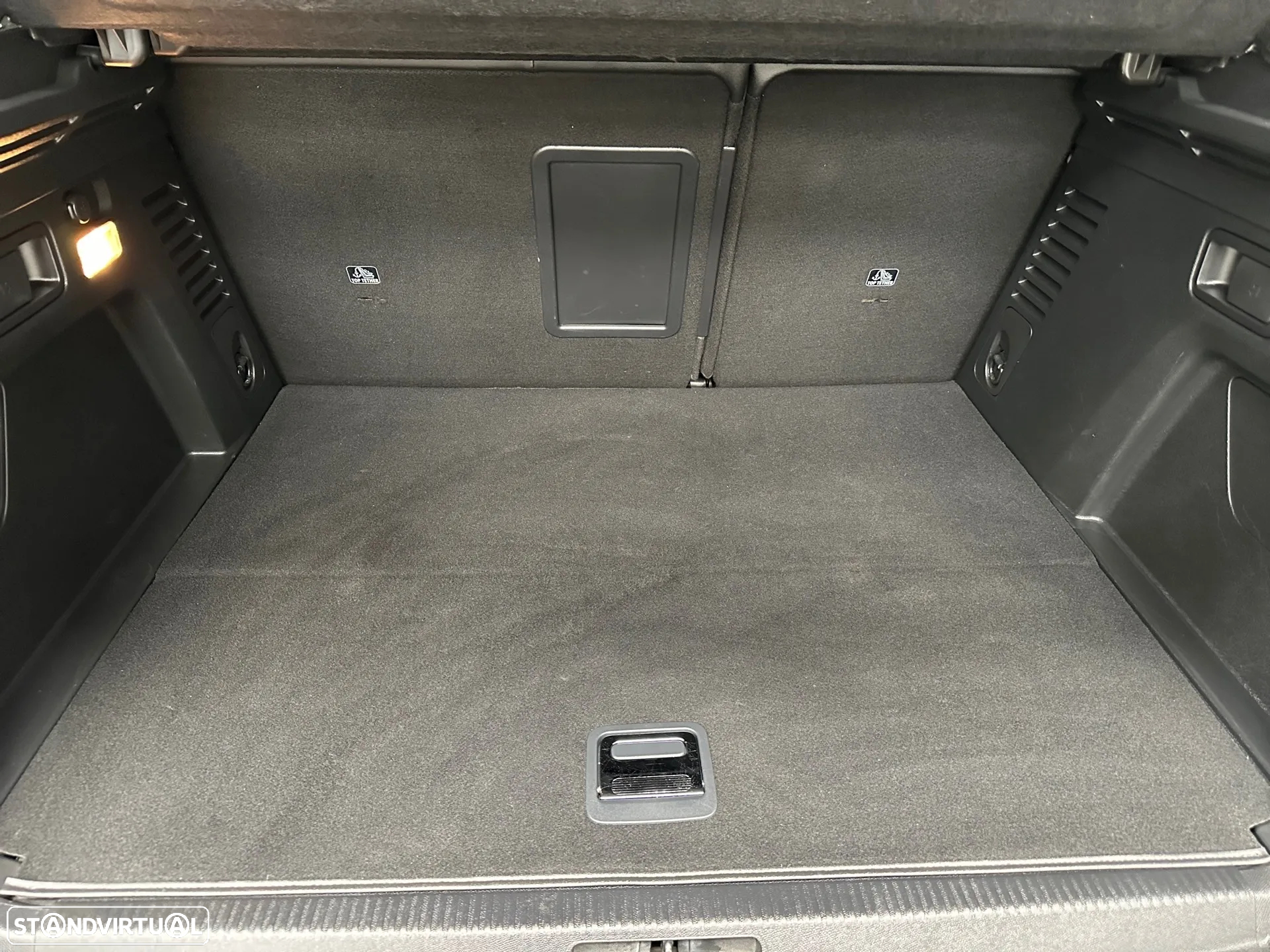 Peugeot 3008 1.6 Hybrid Allure e-EAT8 - 12