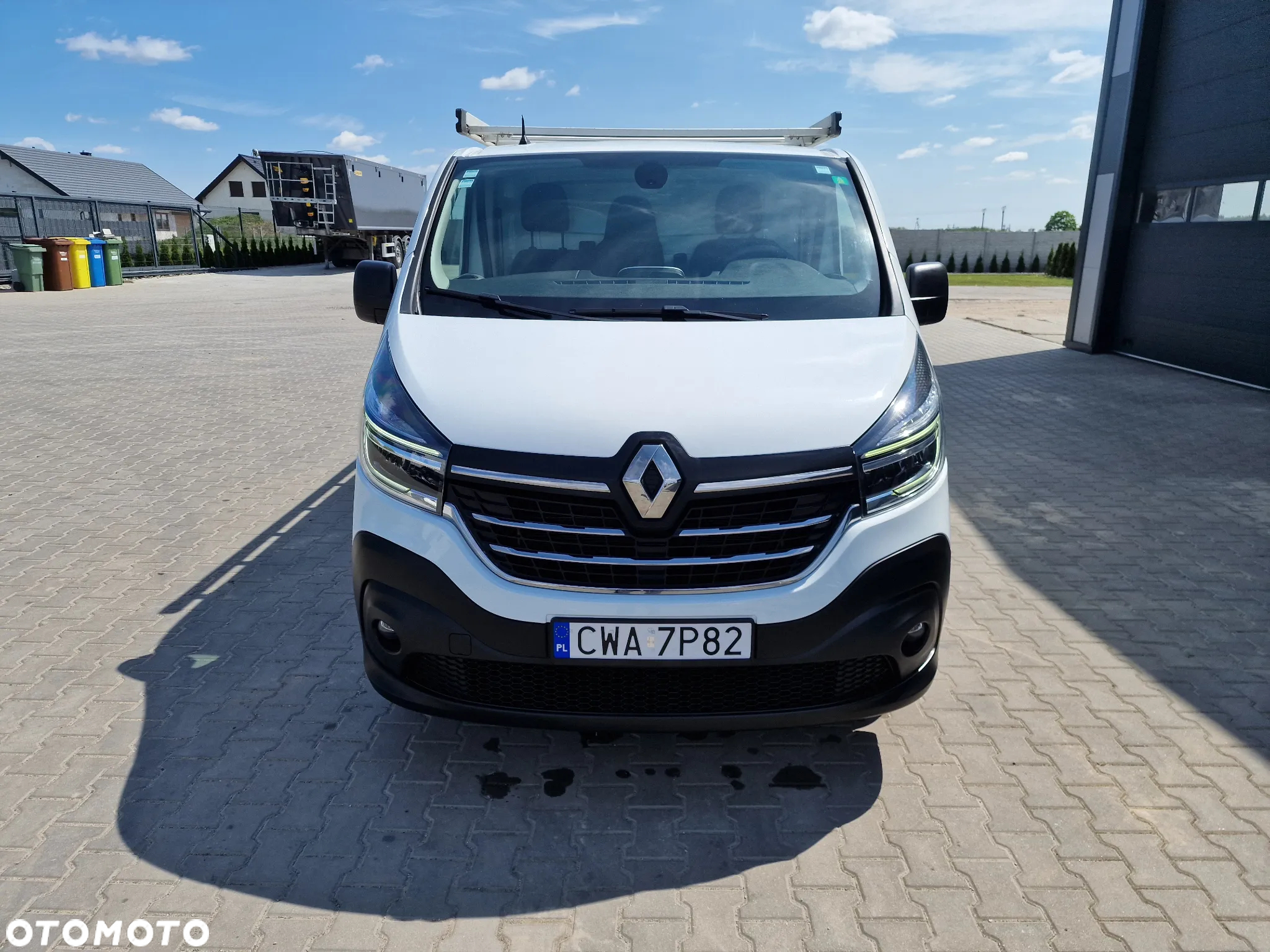 Renault Trafic - 2