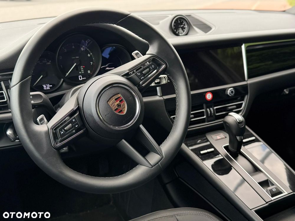 Porsche Macan - 11