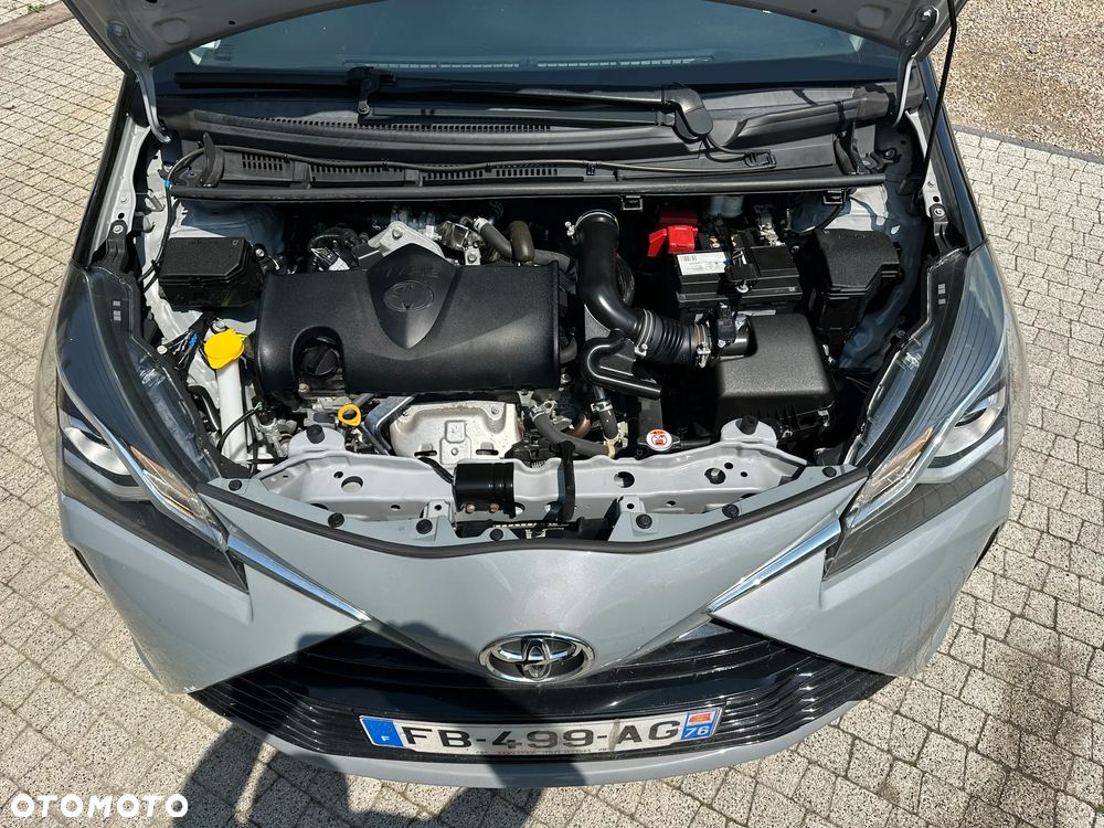 Toyota Yaris 1.5 Premium - 2