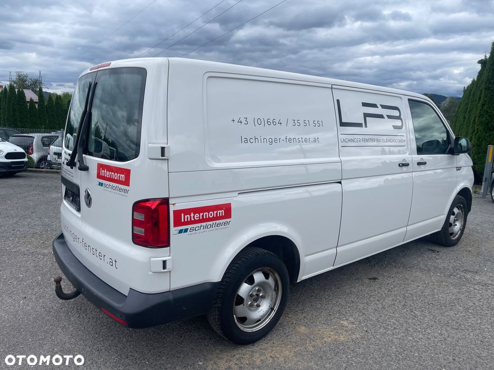 Volkswagen Transporter - 1