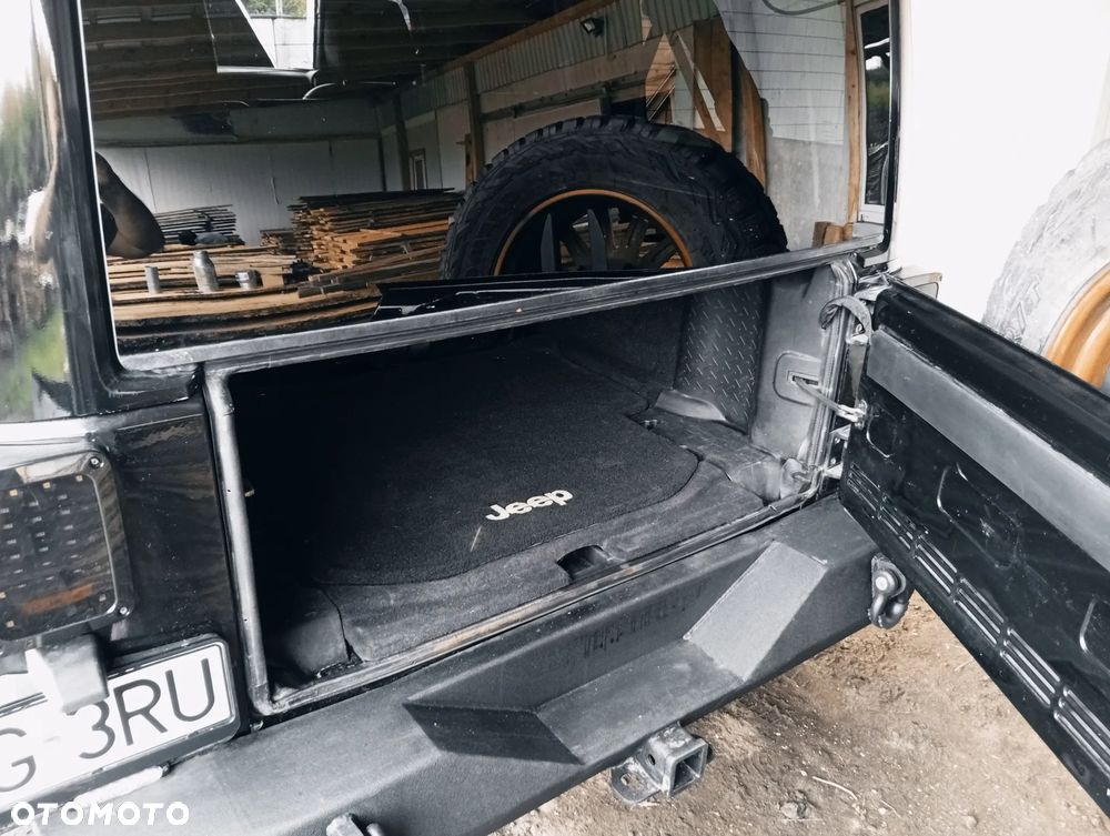 Jeep Wrangler - 21