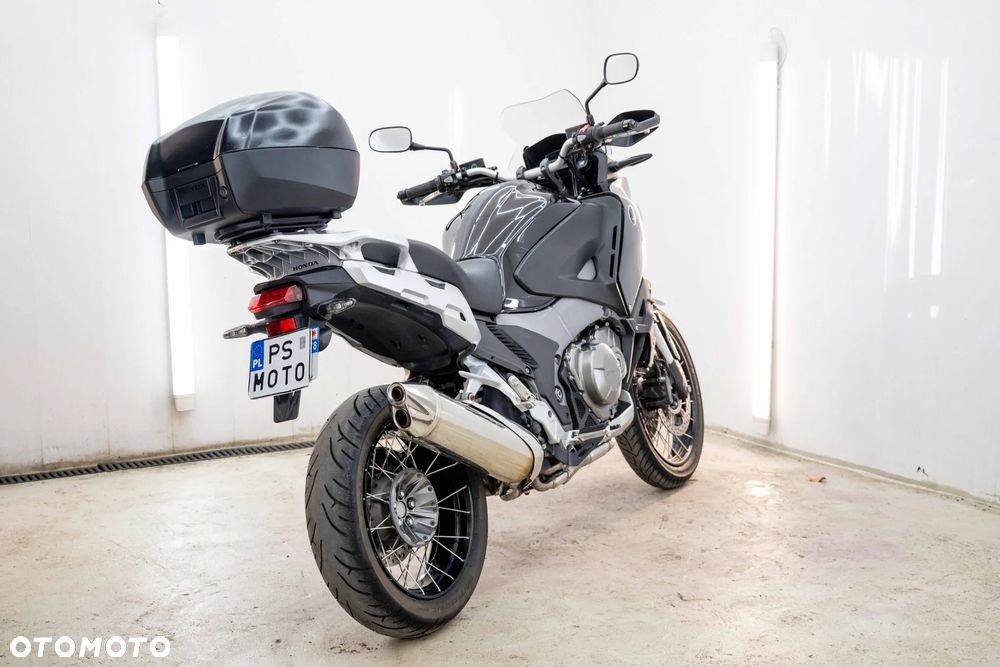 Honda VFR - 6
