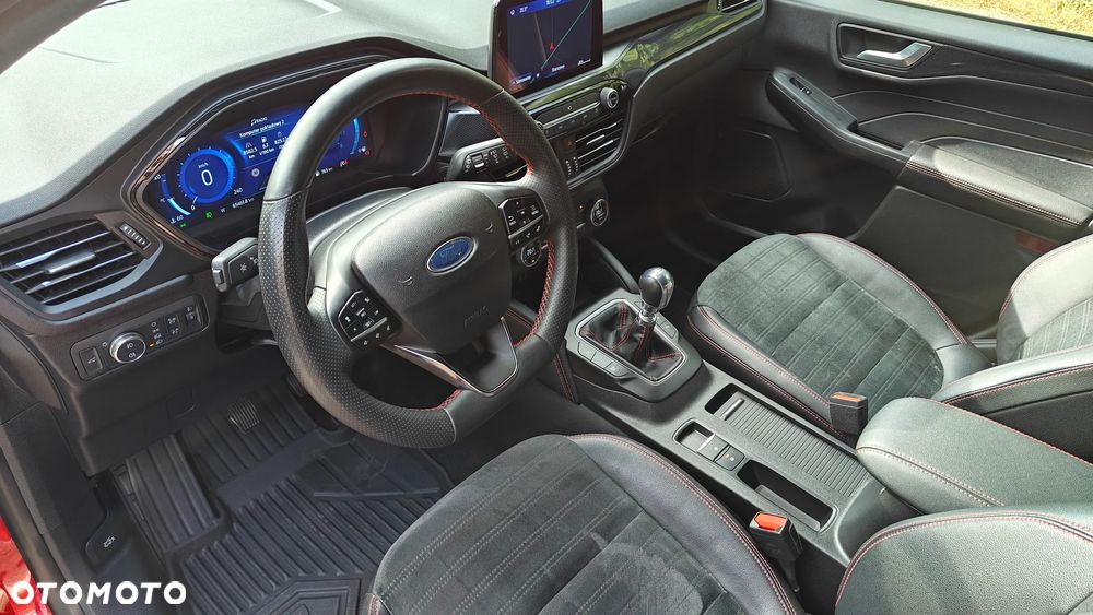Ford Kuga 1.5 EcoBoost FWD ST-Line X - 15