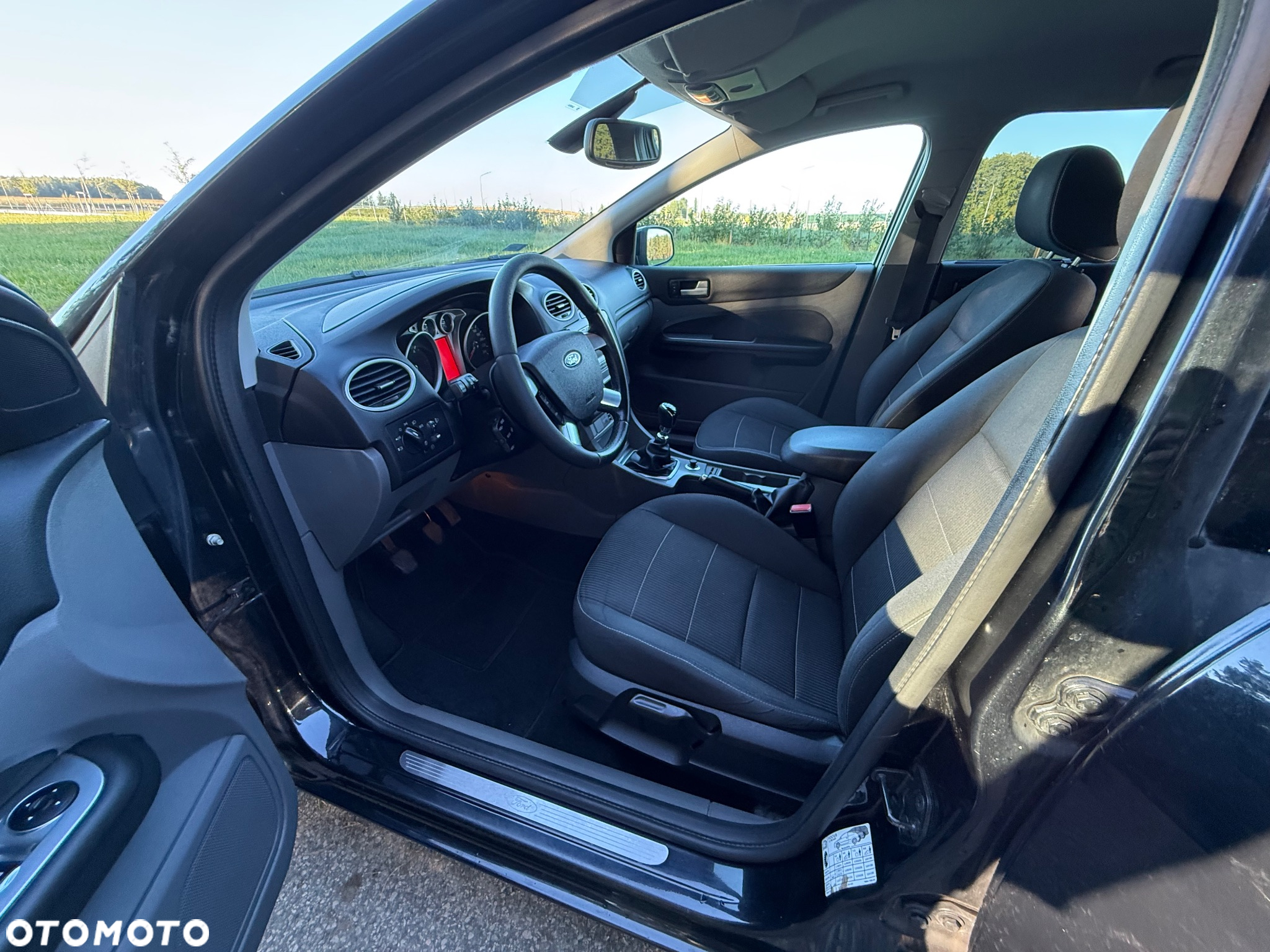 Ford Focus 2.0 TDCi DPF Titanium - 23