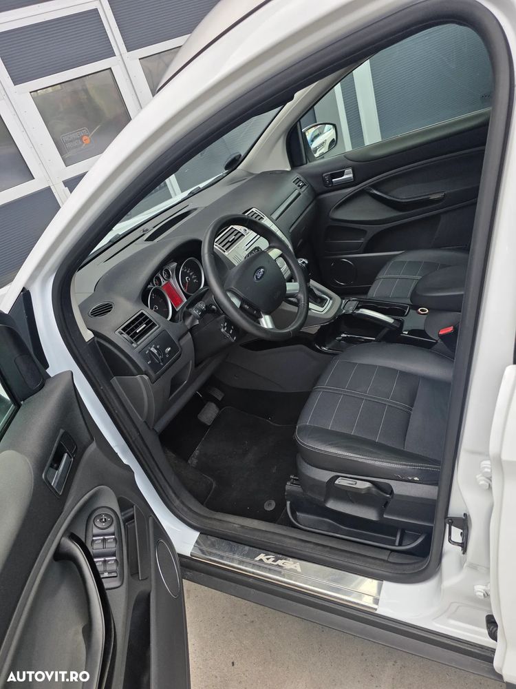 Ford Kuga 2.0 TDCi 4WD Powershift Titanium - 12