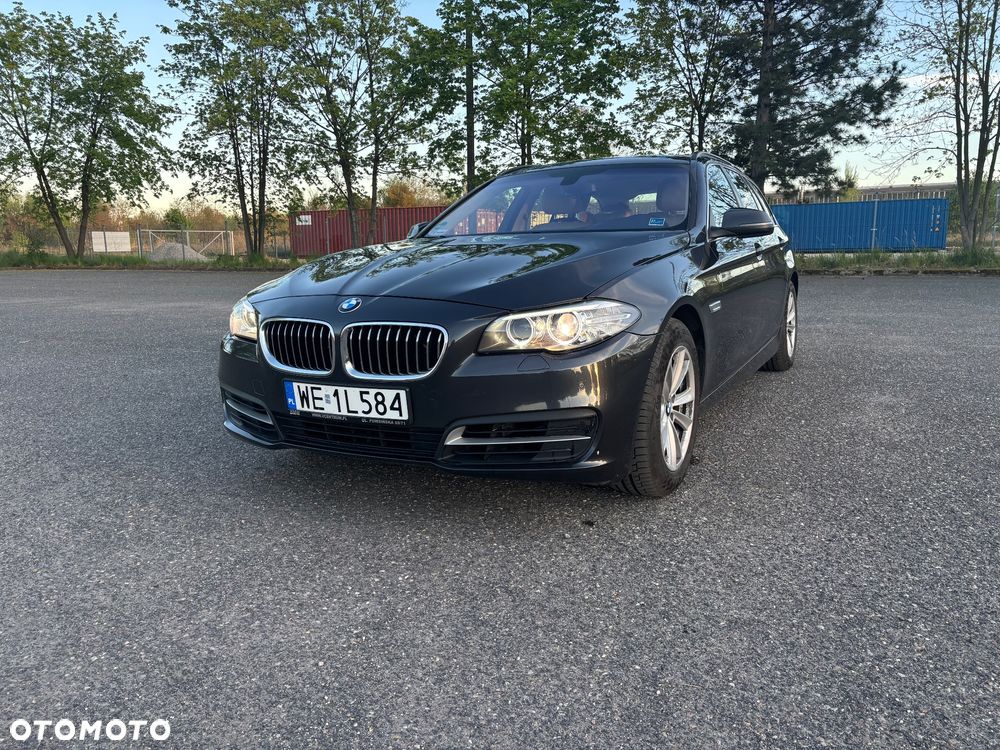 BMW Seria 5 528i xDrive - 1