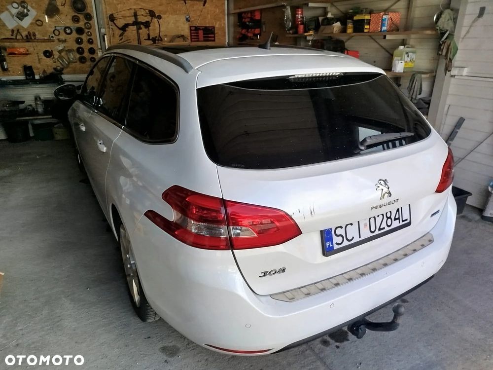 Peugeot 308 SW 1.6 BlueHDi Active S&S - 21
