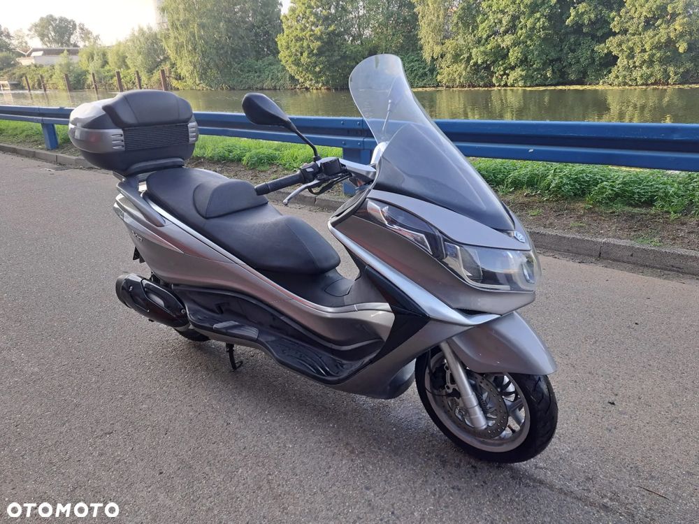 Piaggio X10 - 1