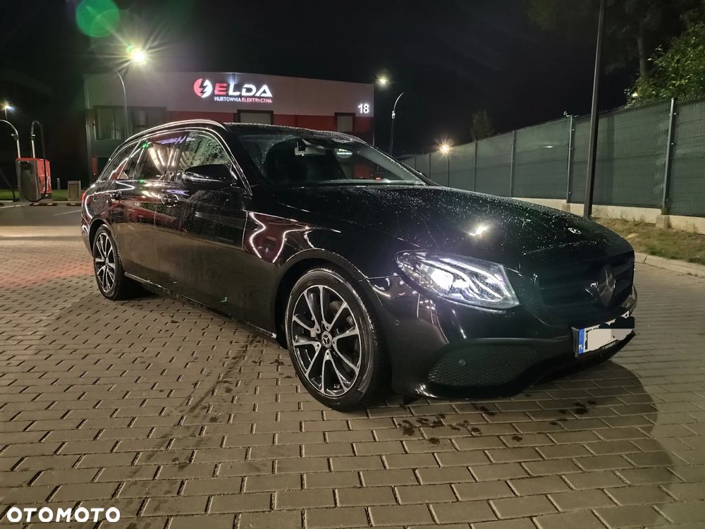 Mercedes-Benz Klasa E - 9