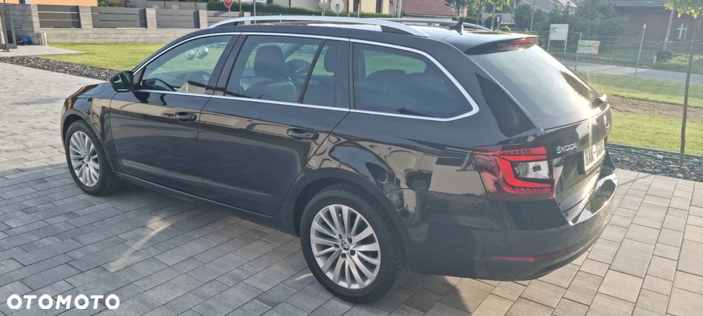 Skoda Octavia 2.0 TDI DSG Premium Edition - 24