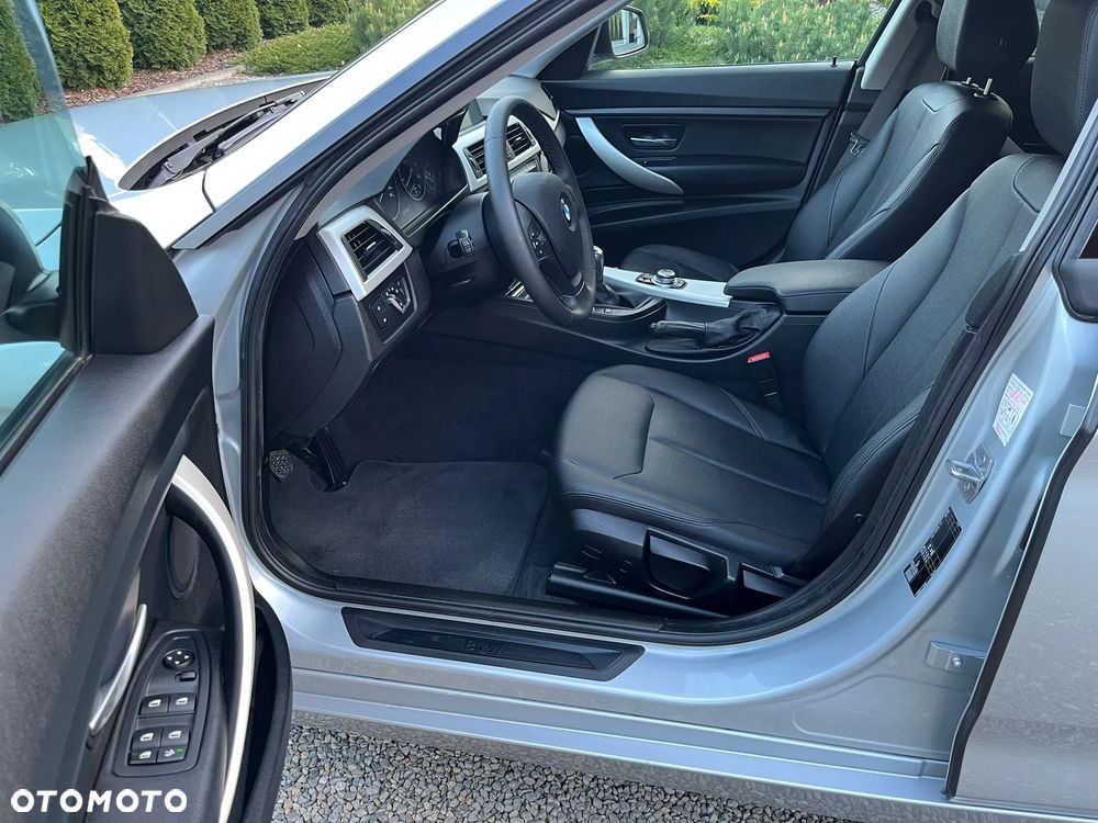 BMW 3GT 318d Modern Line - 26