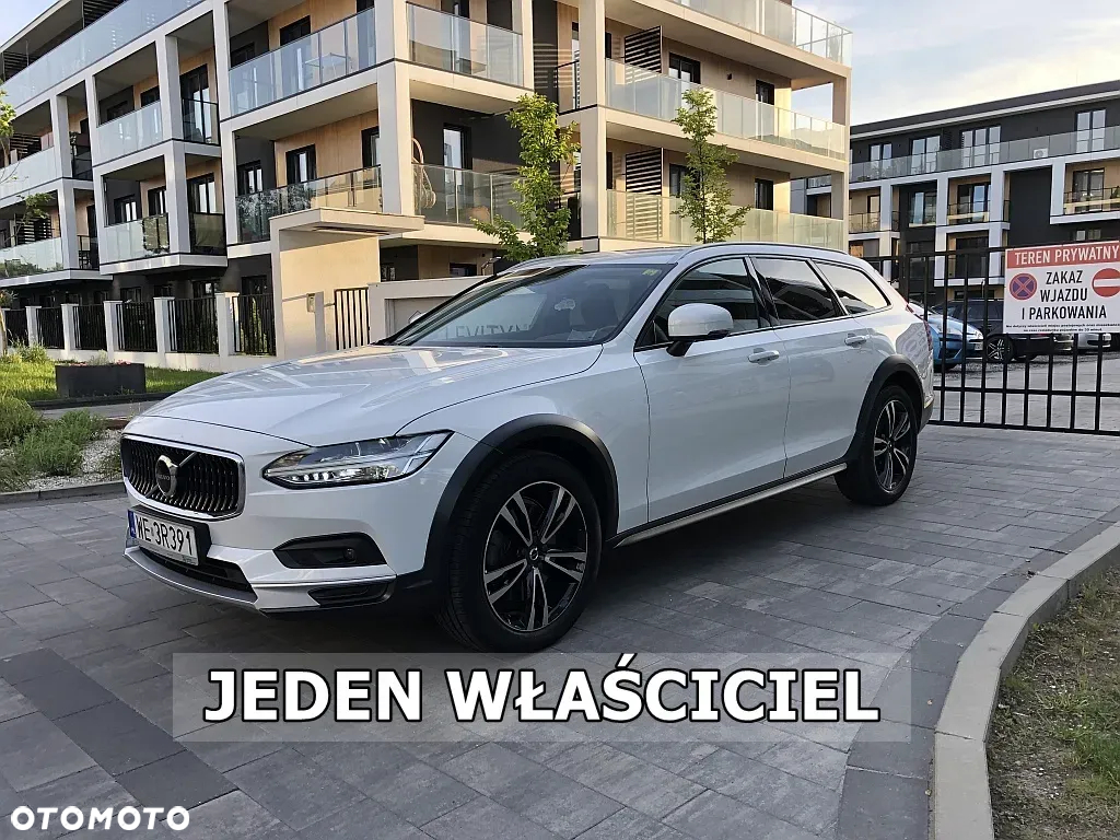 Volvo V90 Cross Country - 9