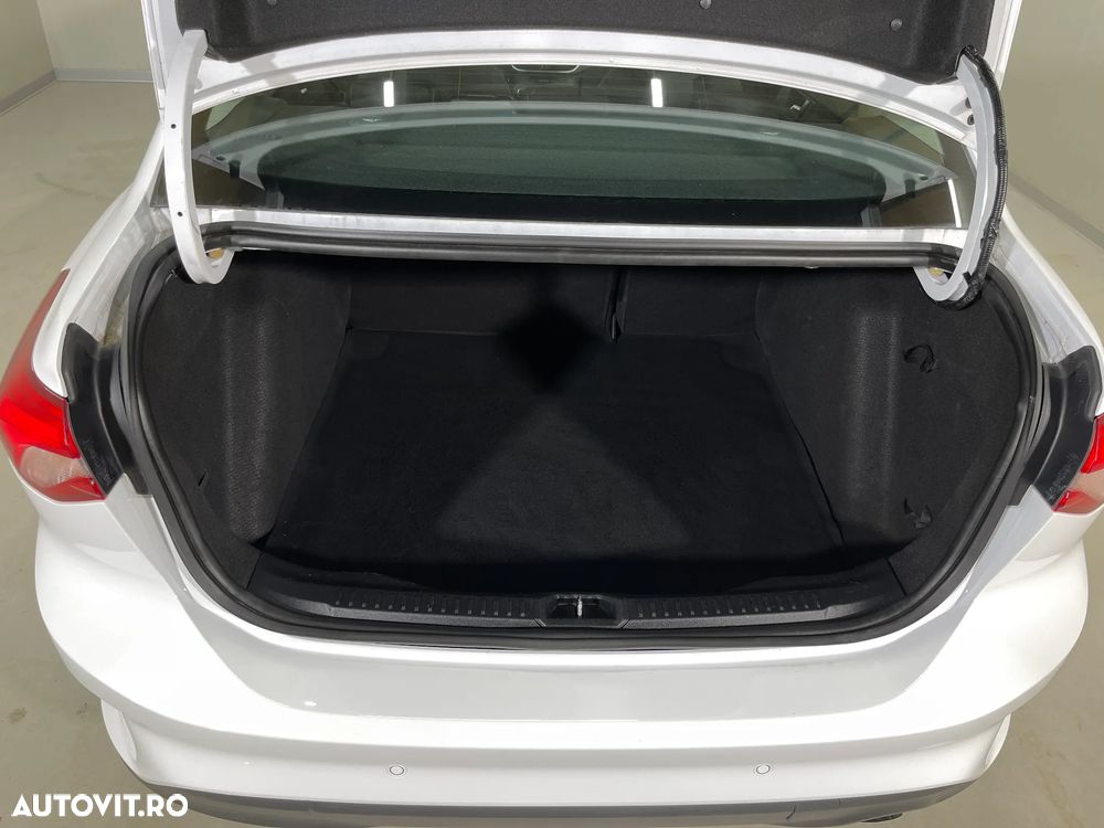 Ford Focus 1.5 EcoBlue Connected - 12