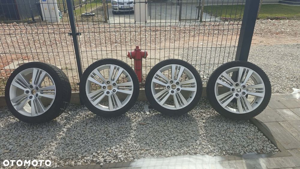 Skoda Octavia 2.0 TDI SCR 4x4 Style DSG - 15