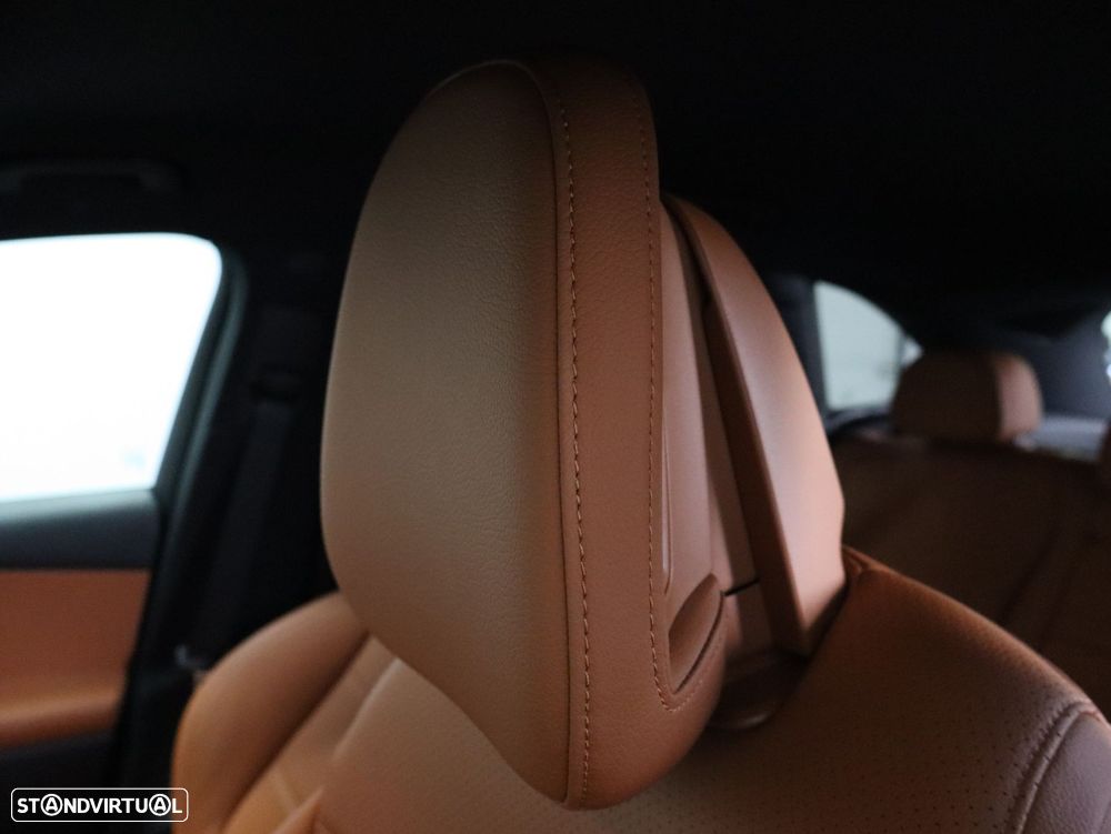 Mercedes-Benz GLC 300 de 4Matic - 31