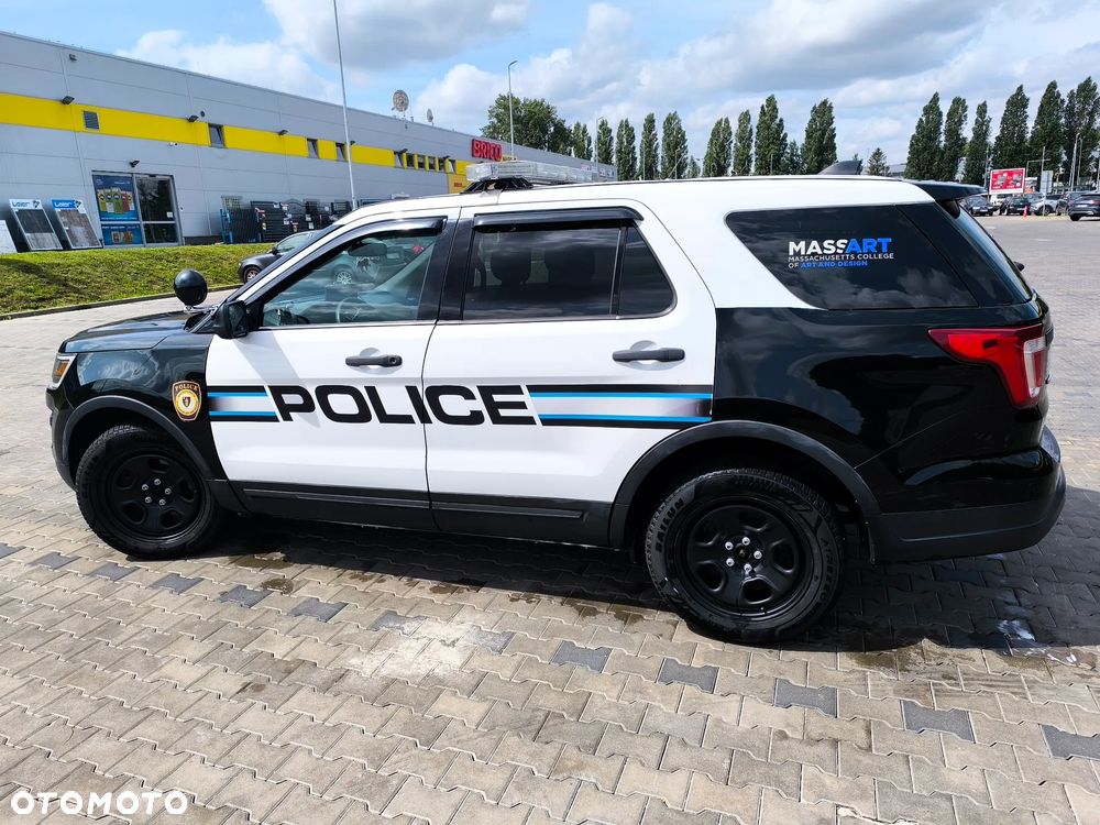 Ford Explorer - 8