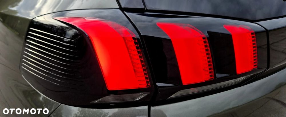 Peugeot 5008 1.5 BlueHDi Active S&S EAT8 - 17