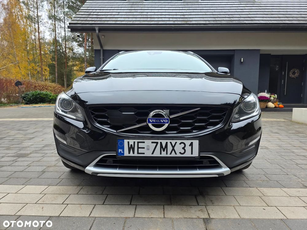 Volvo V60 Cross Country 2016 photo 3