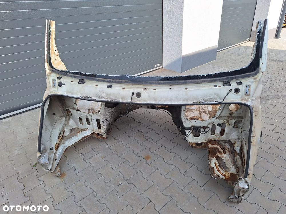 ĆWIARTKA BOK SŁUPEK LEWA PRAWA RENAULT TRAFIC II 01-14 - 2