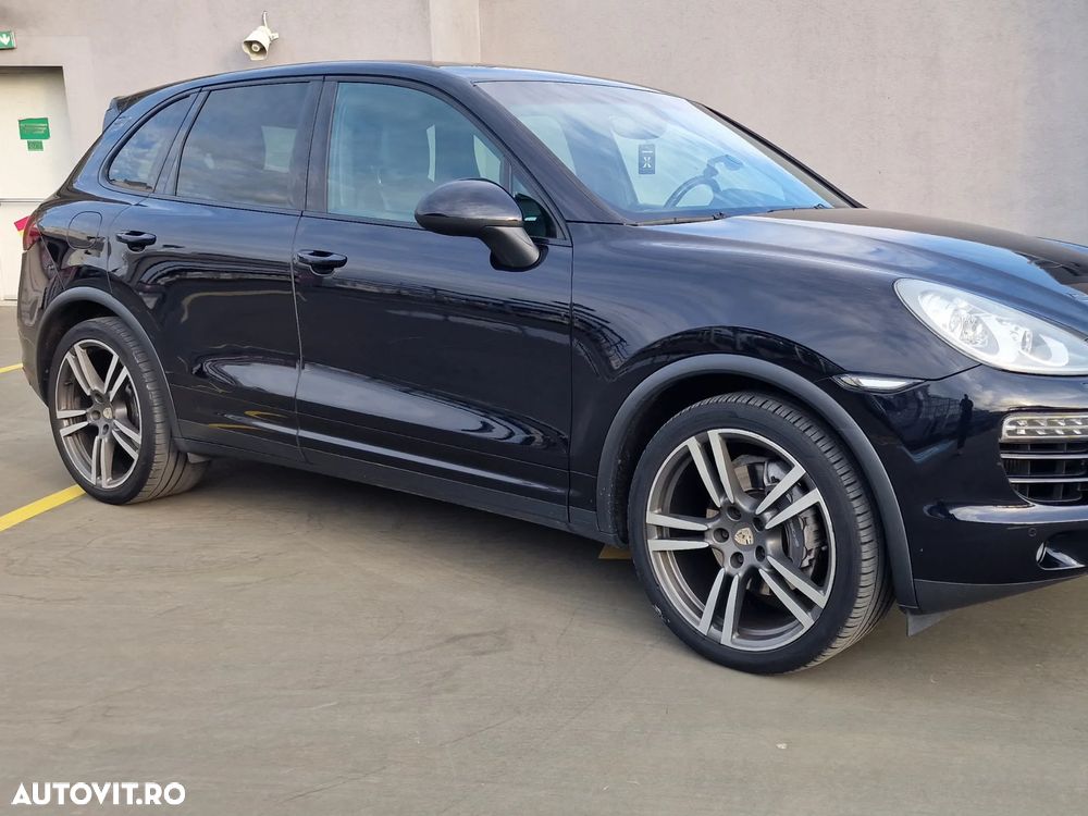 Porsche Cayenne - 4
