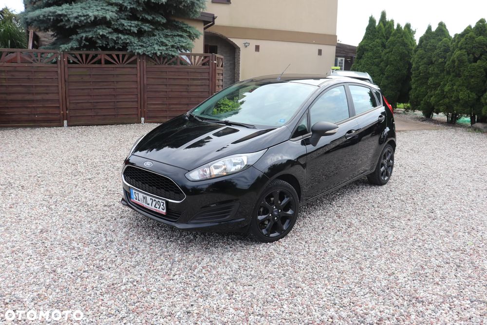 Ford Fiesta 1.25 Celebration - 17