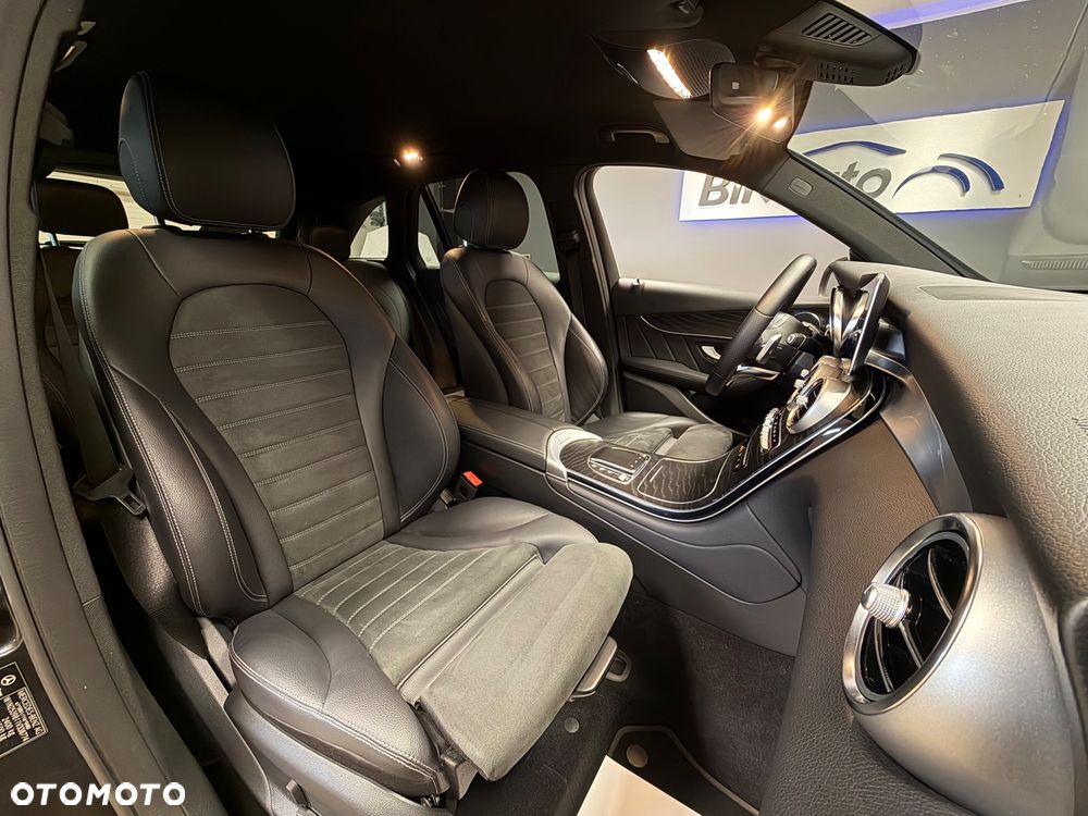 Mercedes-Benz GLC 200 4Matic 9G-TRONIC AMG Line - 20