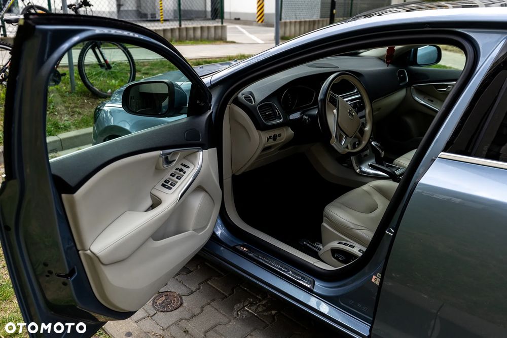 Volvo V40 T3 Drive-E Inscription - 16