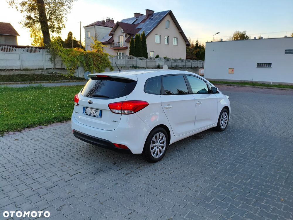 Kia Carens 1.7 CRDi L - 6