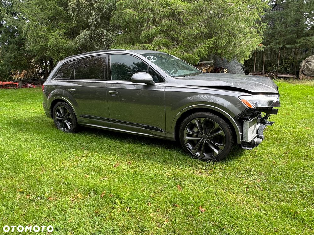 Audi Q7 TFSI mHEV 250 kW Quattro Tiptr - 10