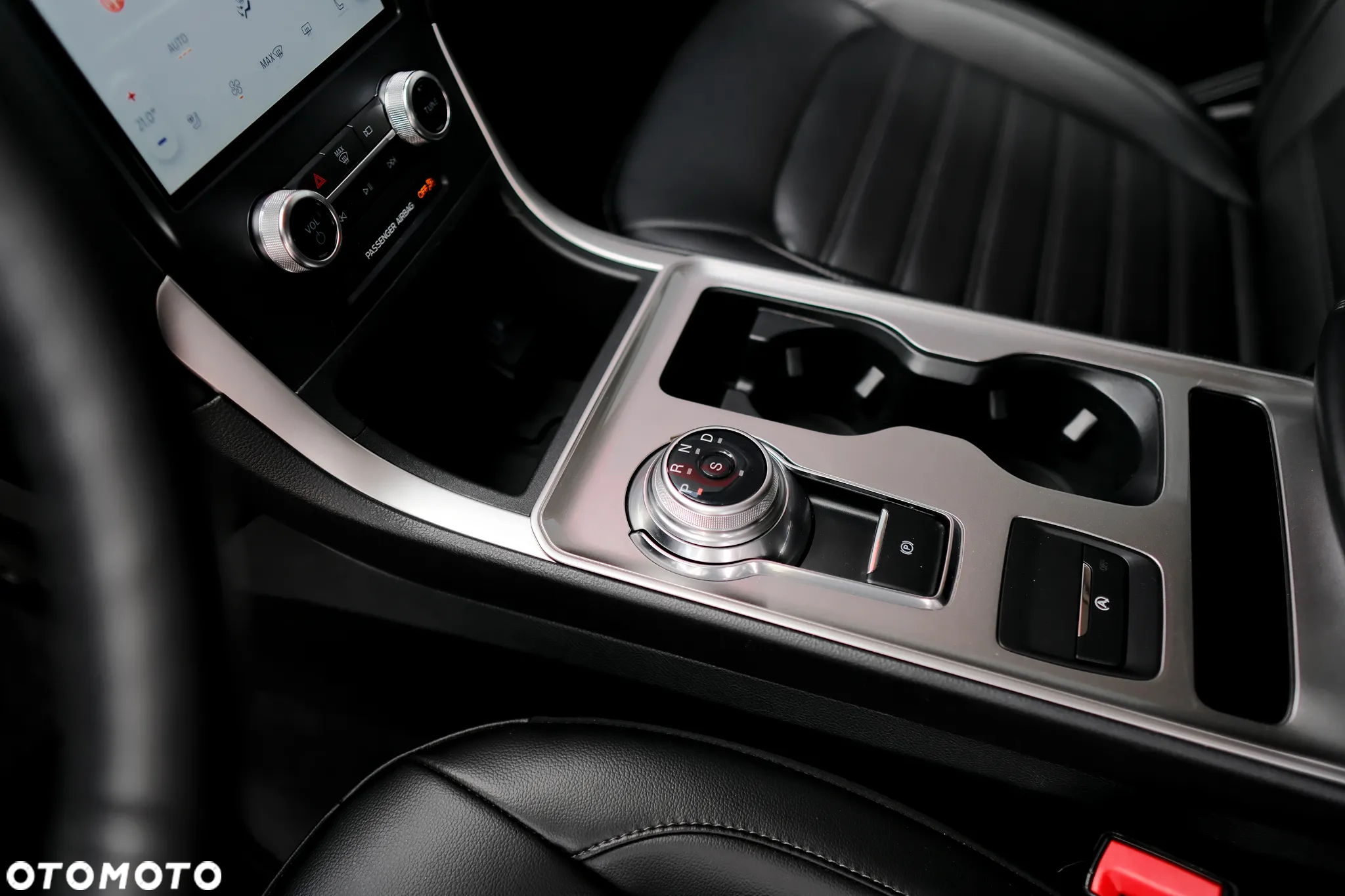 Ford Edge - 32
