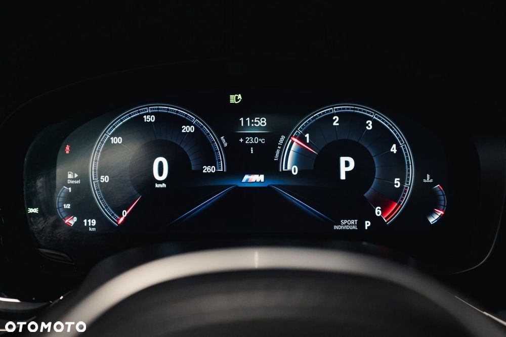 BMW Seria 5 520d M Sport - 31