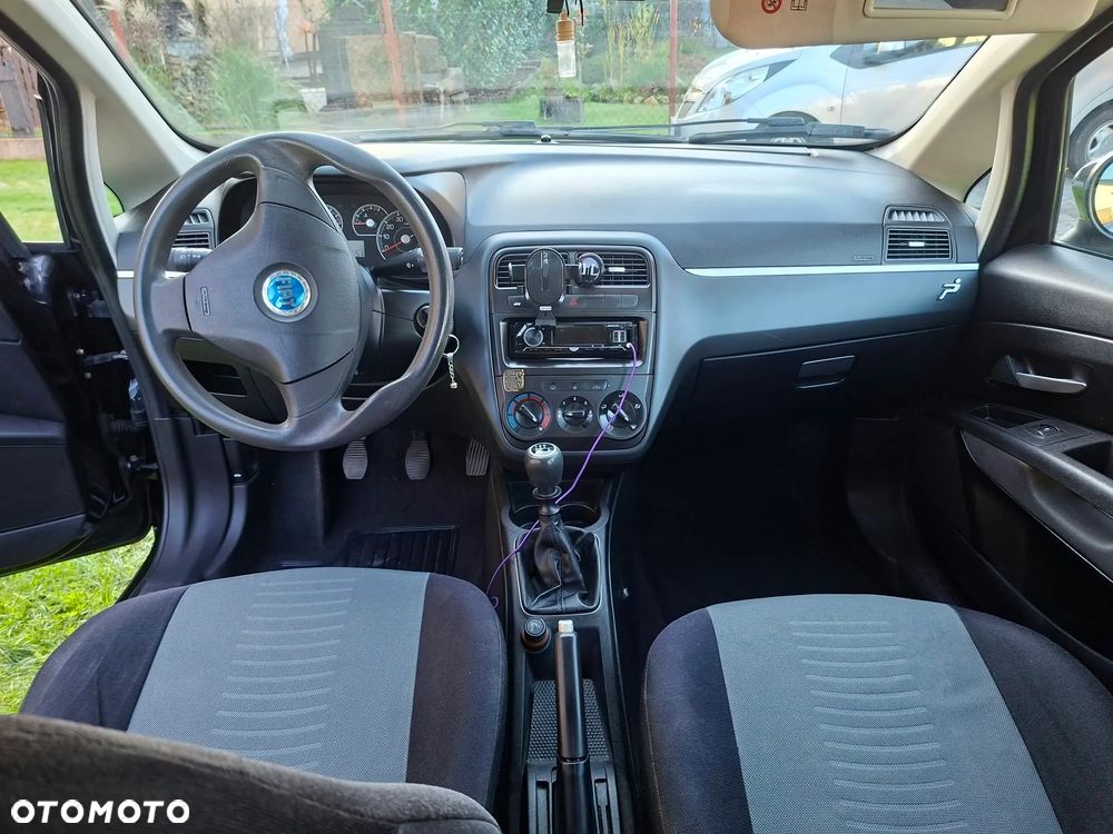 Fiat Grande Punto - 5