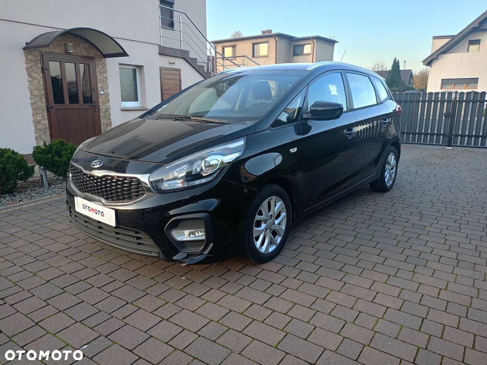 Kia Carens 1.7 CRDi 115 Dream Team Edition - 1